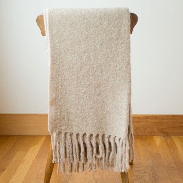 Chunky Alpaca Brushed Boucle Throw view 3