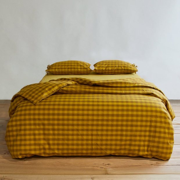 Essential Gingham Duvet - Mustard/Bronze view 4