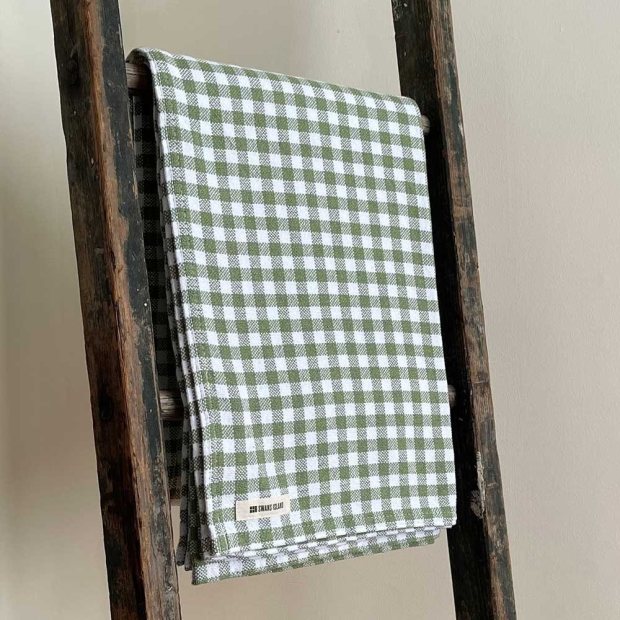 Gingham Check Cotton Throw view 3
