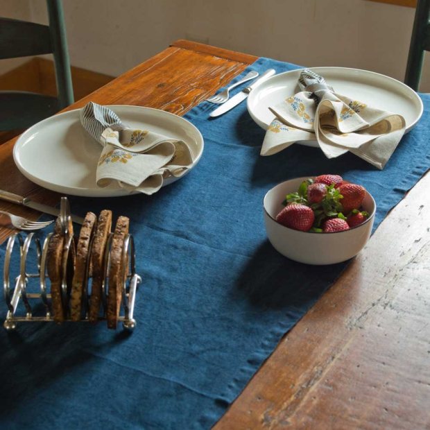 Linen Table Runners view 1