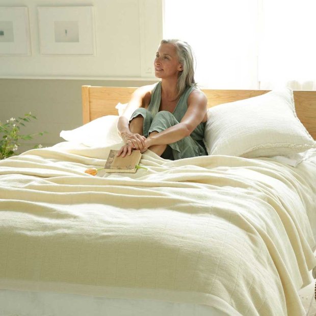 Solid Winter Handwoven Corriedale Wool Blanket